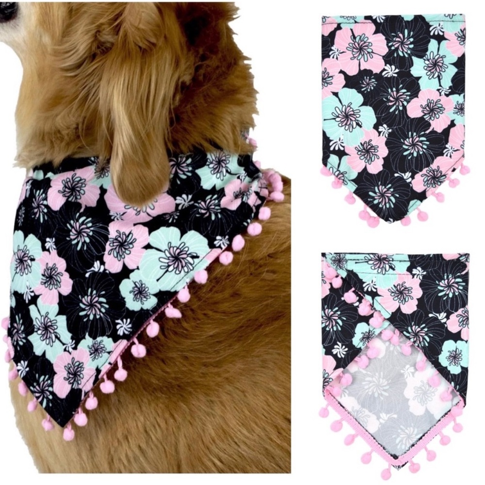 NWT Vibrant Life Pom Edge Floral Dog Bandana Size X-Small/Small